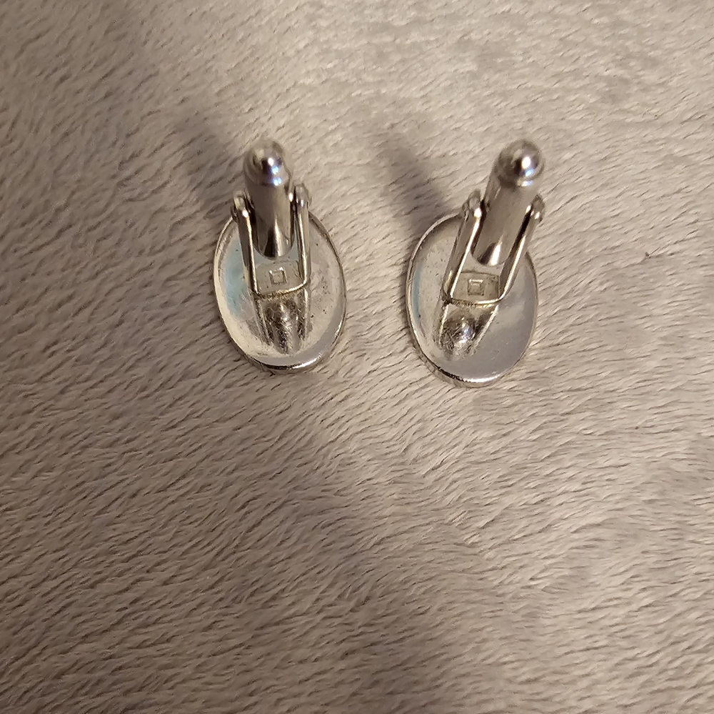 Silver Tone Cuff Links - Picture 2 of 3